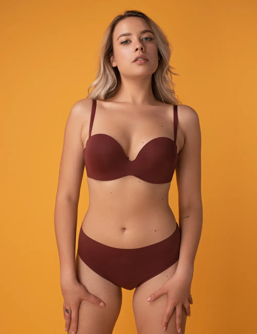 Biustonosz push-up 225C bordo