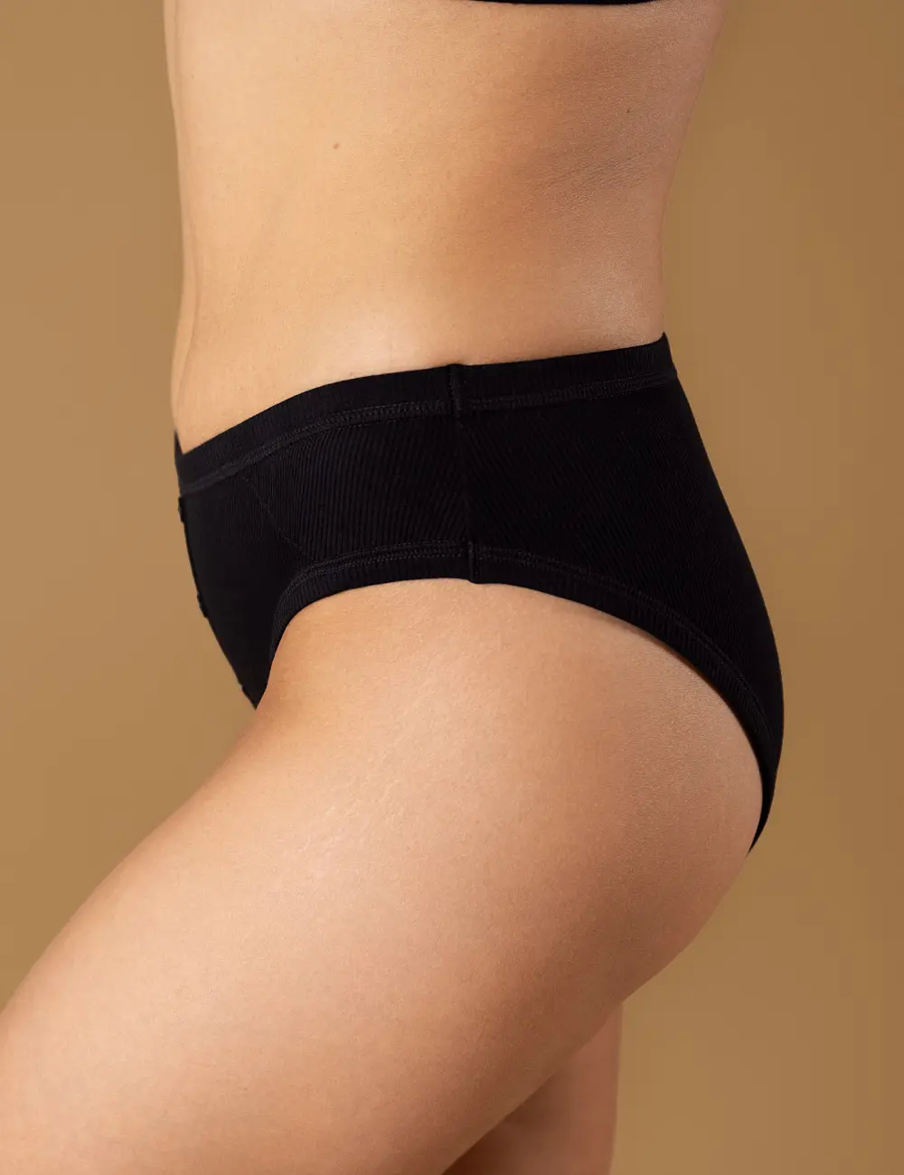 Majtki figi 001GT czarne