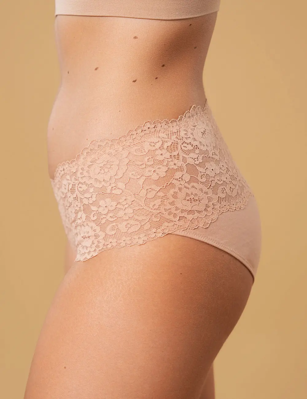 Majtki figi wysokie 101NC (2 szt.)