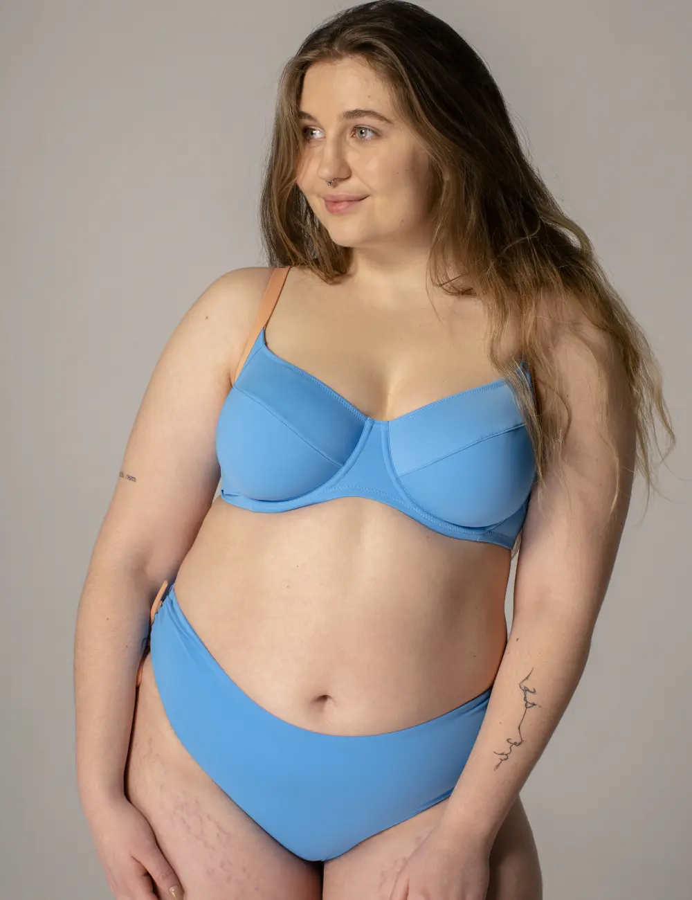 Majtki kąpielowe figi z wysokim stanem SH922 niebieskie