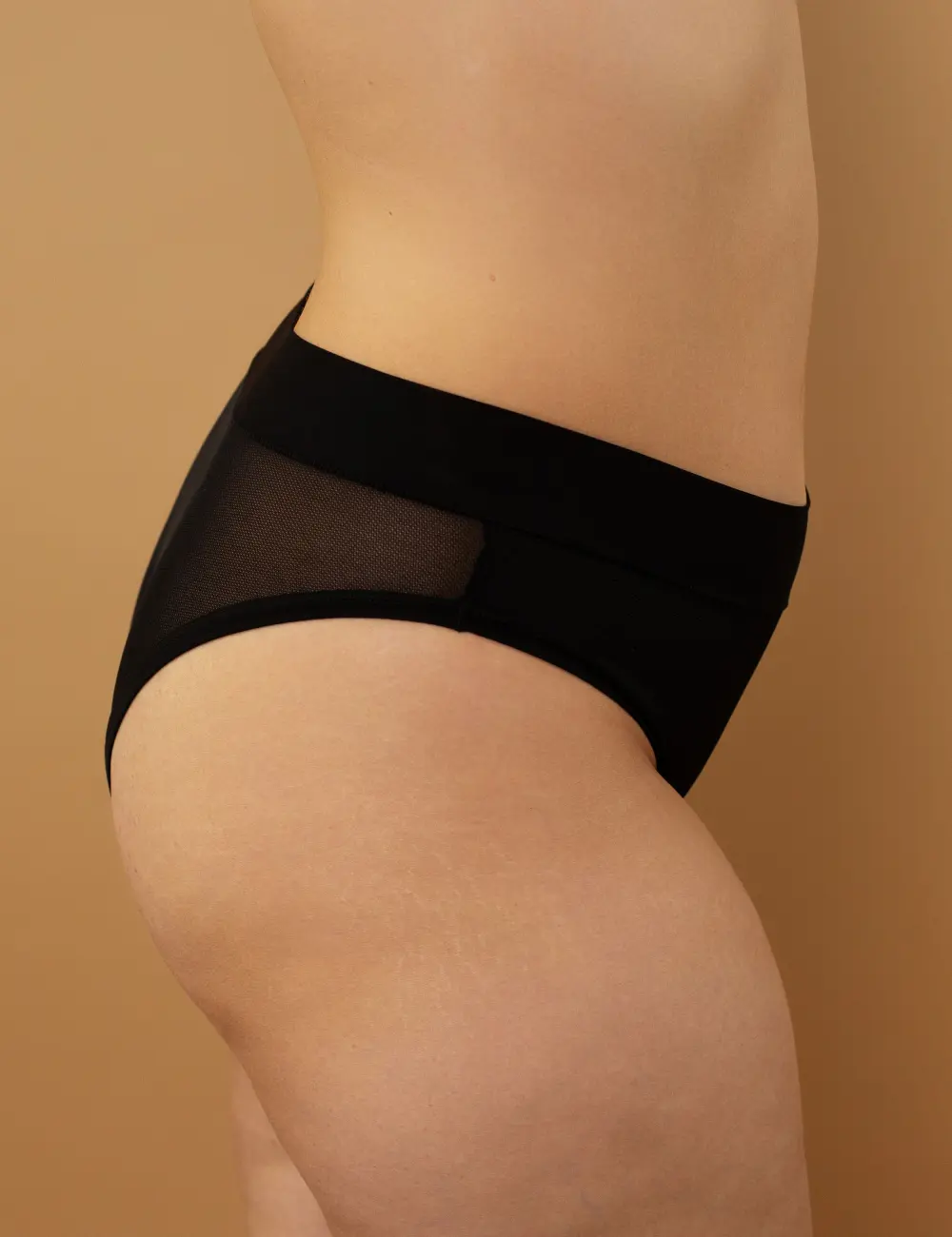 Majtki figi wysokie 221LC czarne