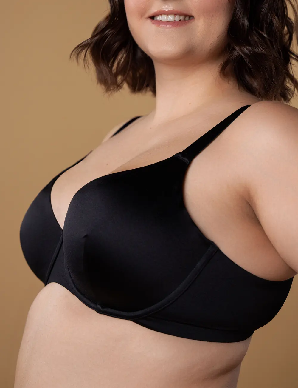 Biustonosz z miękką miseczką 522CP czarny