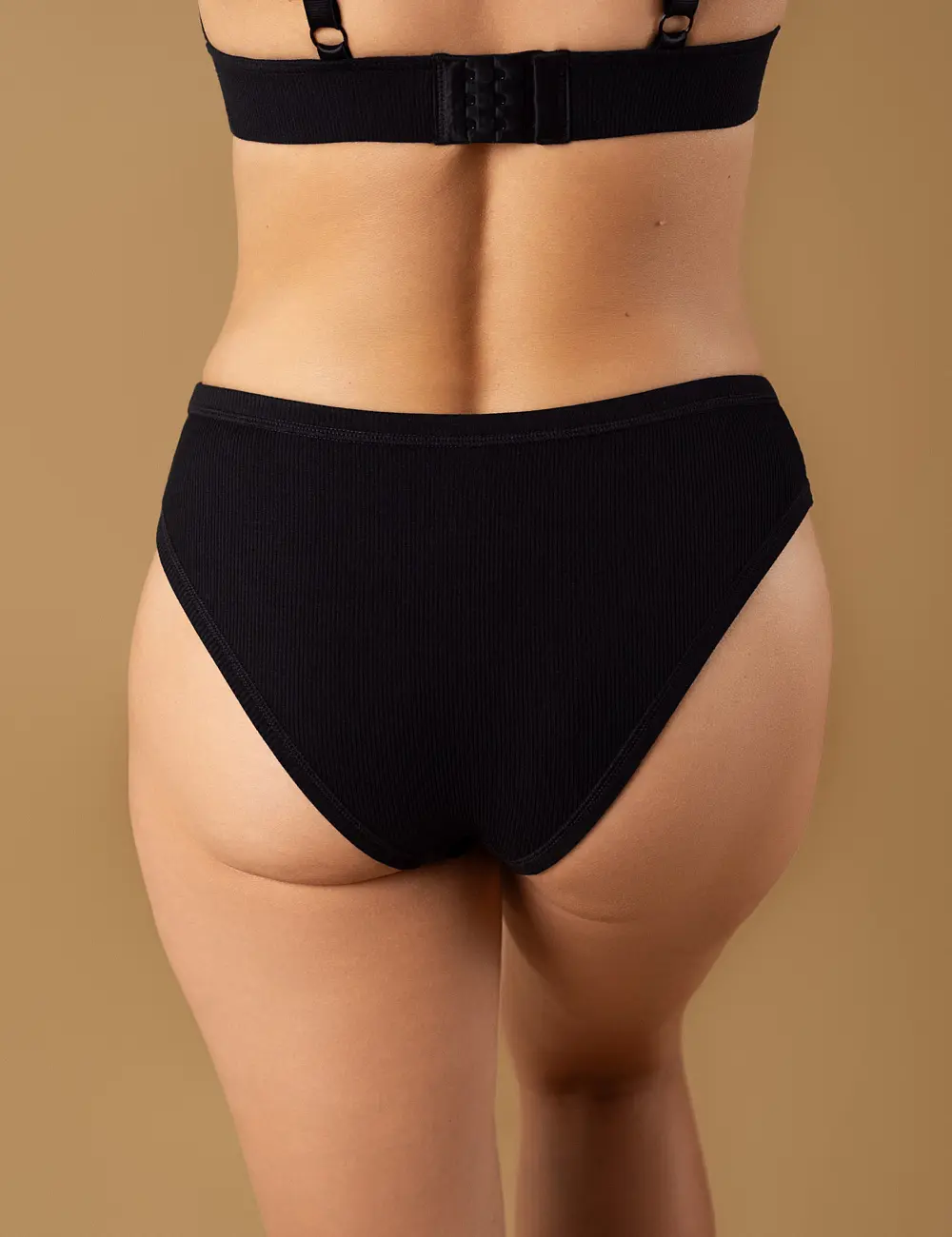 Majtki figi 001GT czarne