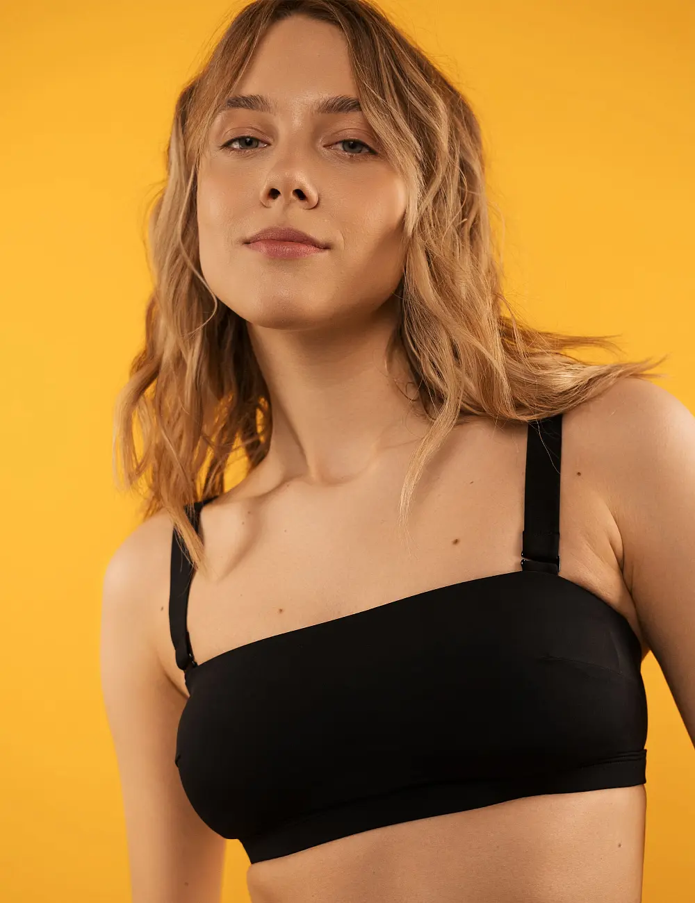 Top do stroju kąpielowego bandeau 031SM czarny