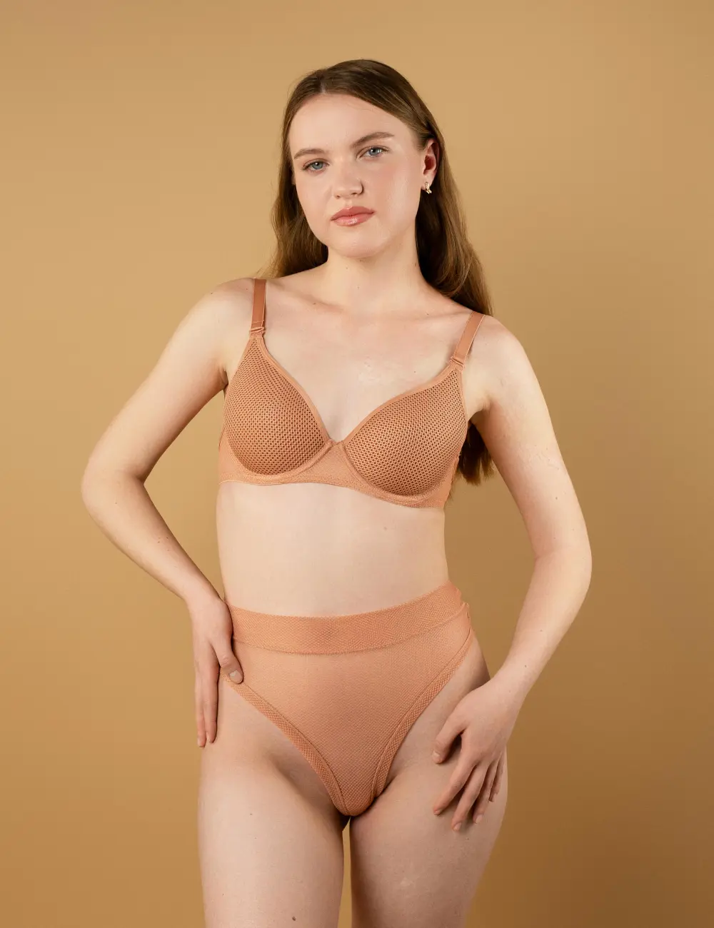 Stringi wysokie 302LC karmel