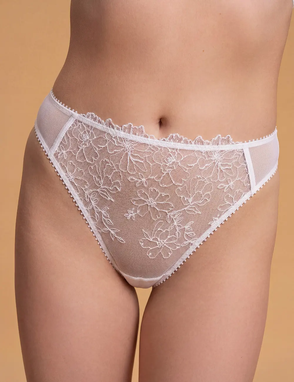 Figi z wysokim stanem 021SR białe