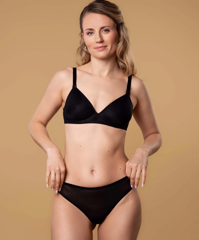 Stringi 122LC czarne