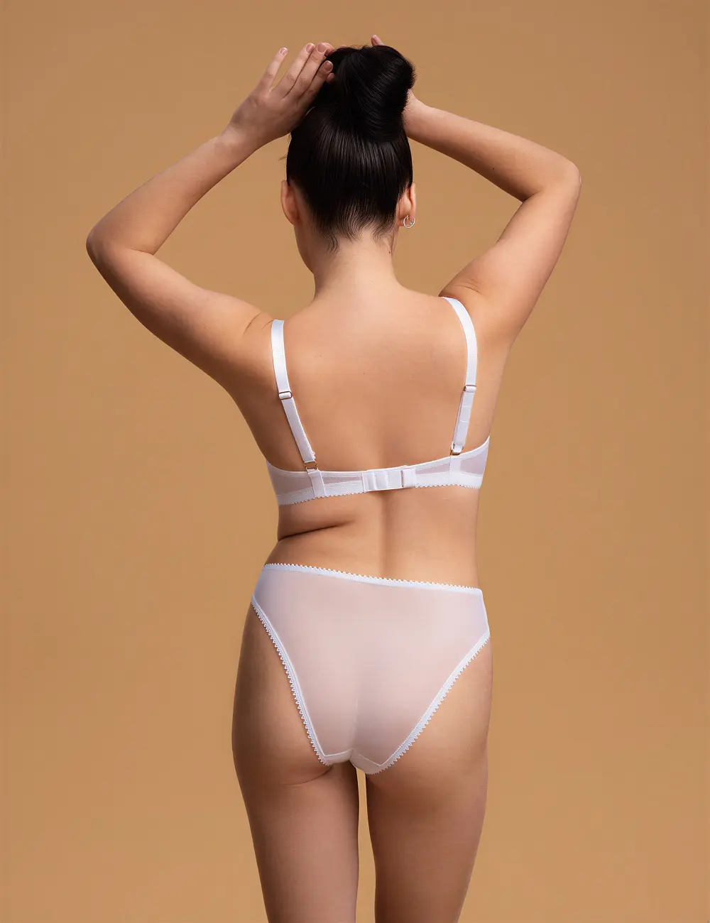 Biustonosz z miękką miseczką 064SR biały