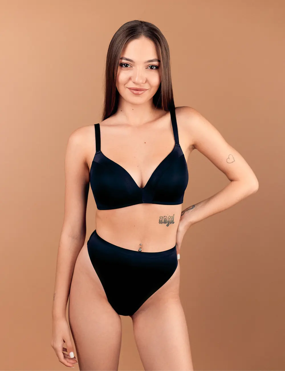 Stringi wysokie 302CP czarne