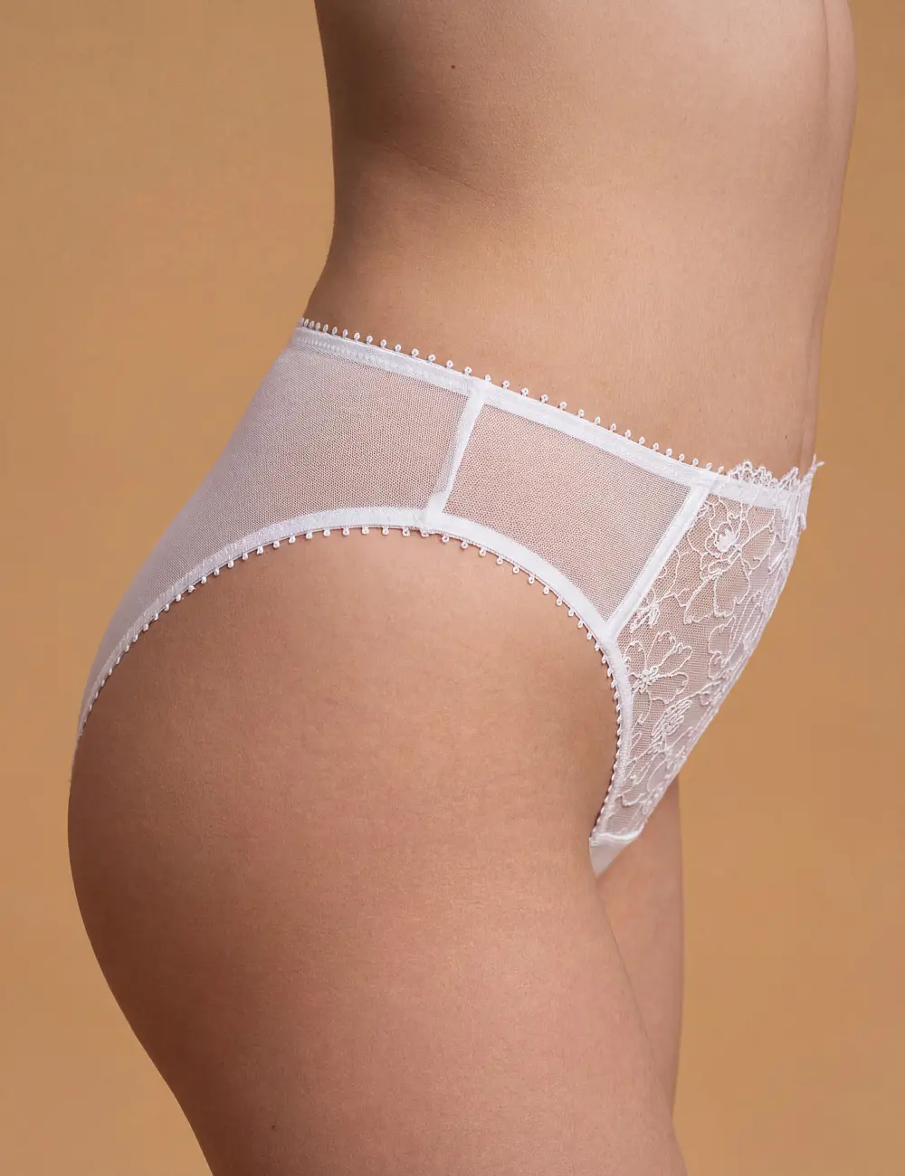 Figi z wysokim stanem 021SR białe