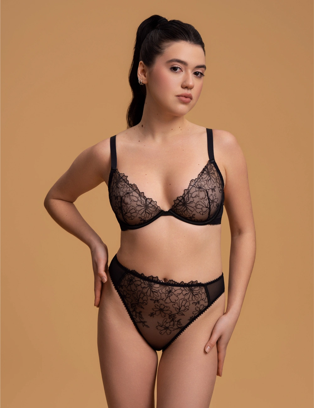 Figi z wysokim stanem 021SR czarne